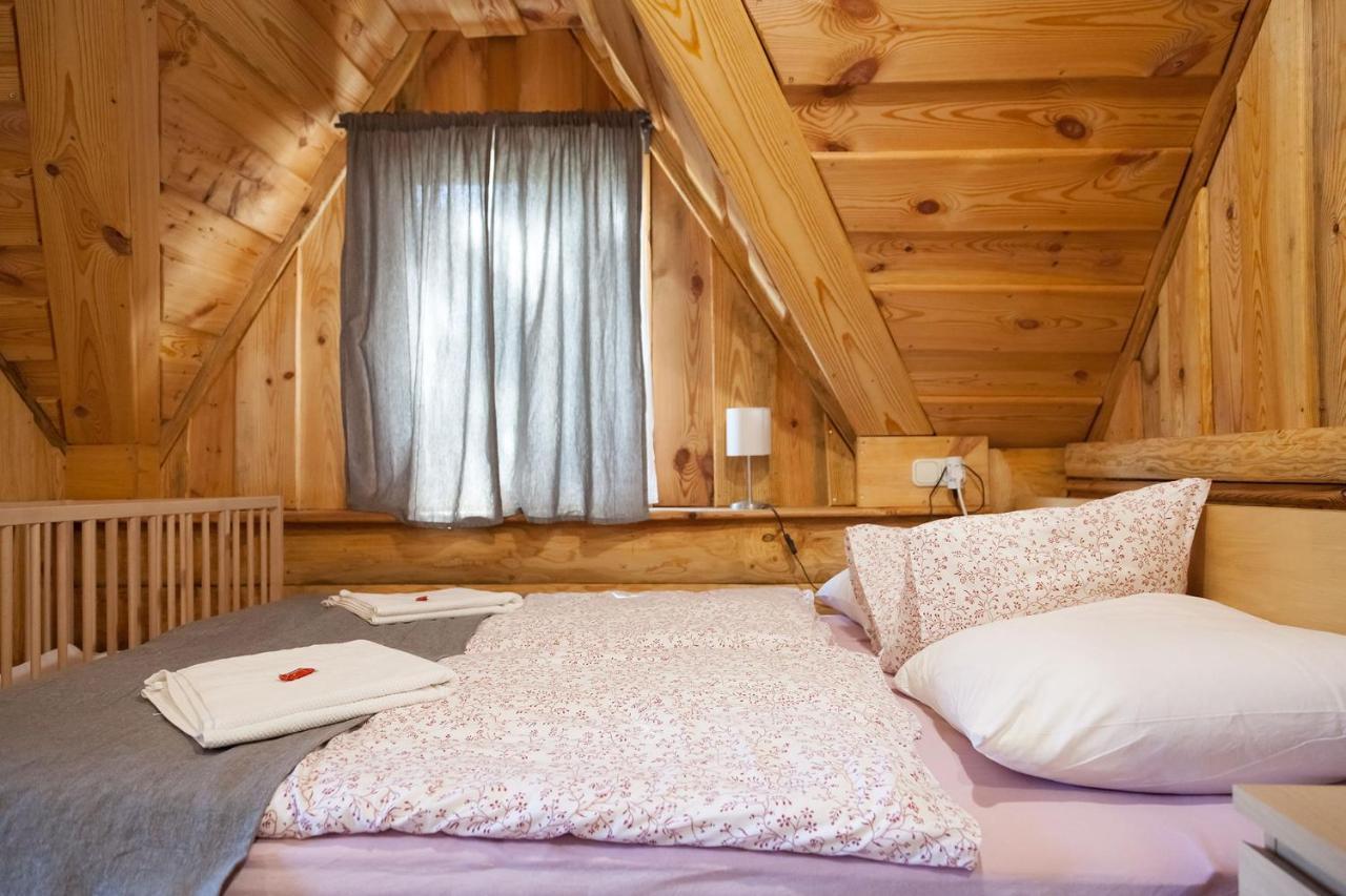 Manka Kisroenkhaz Villa Ispánk Dış mekan fotoğraf