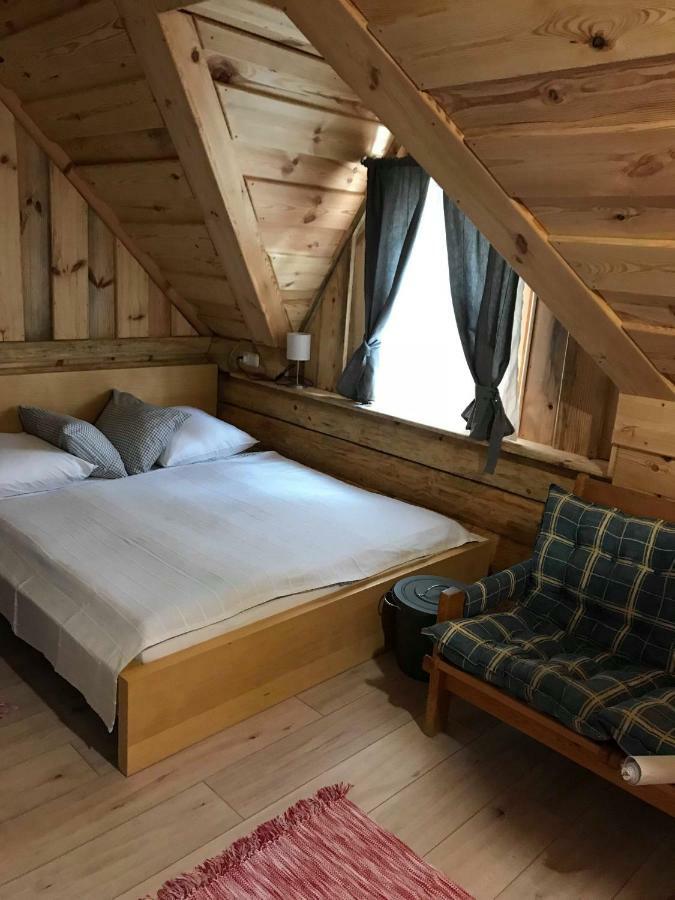Manka Kisroenkhaz Villa Ispánk Dış mekan fotoğraf