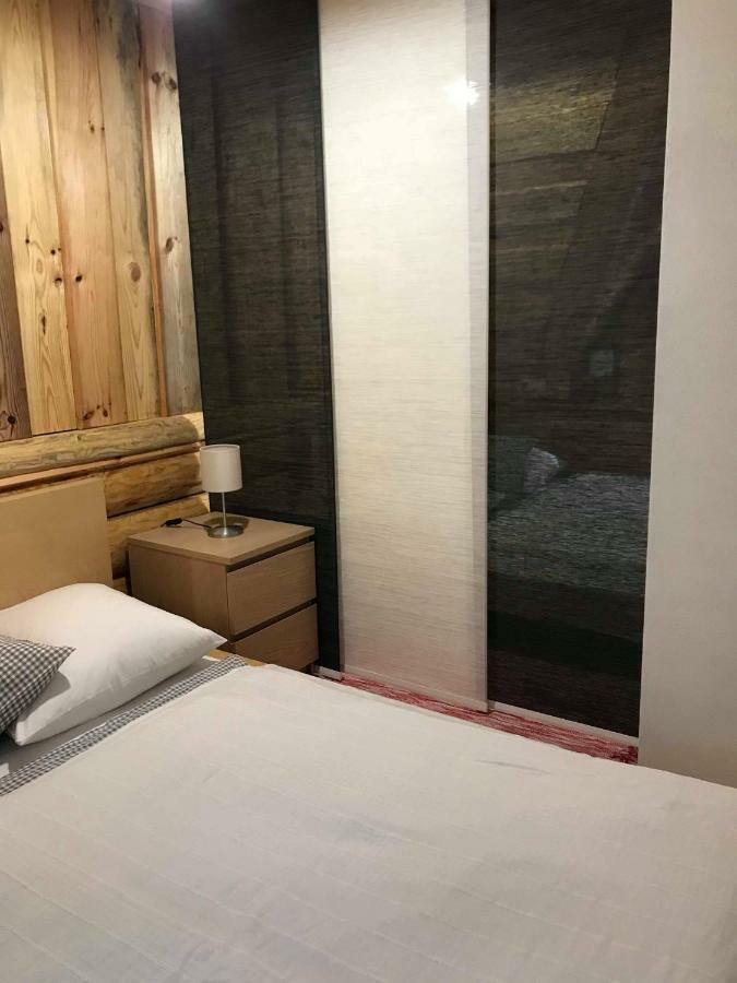 Manka Kisroenkhaz Villa Ispánk Dış mekan fotoğraf